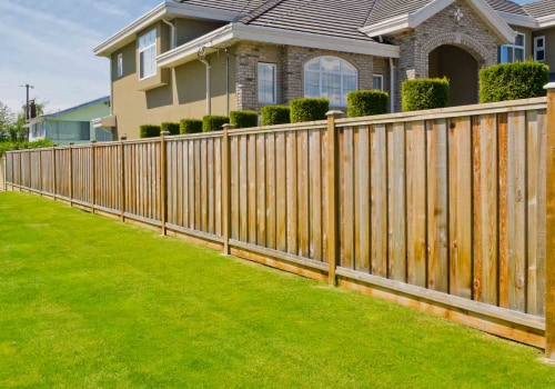 How much does it cost for 200 ft of fencing?